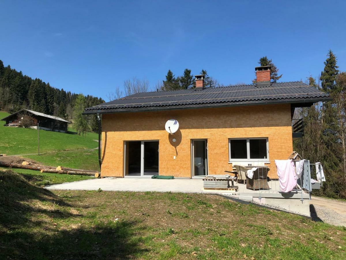 Ferienhaus Am Waldrand Von Egg Bregenzer Wald Exteriör bild